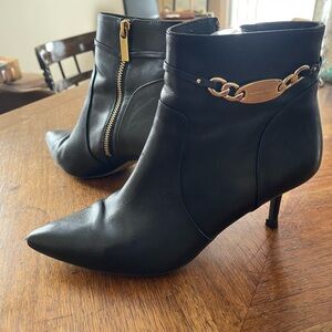 Michael Kors (Europe) Stiletto Heeled Black Leather Booties With Gold Chain 7.5